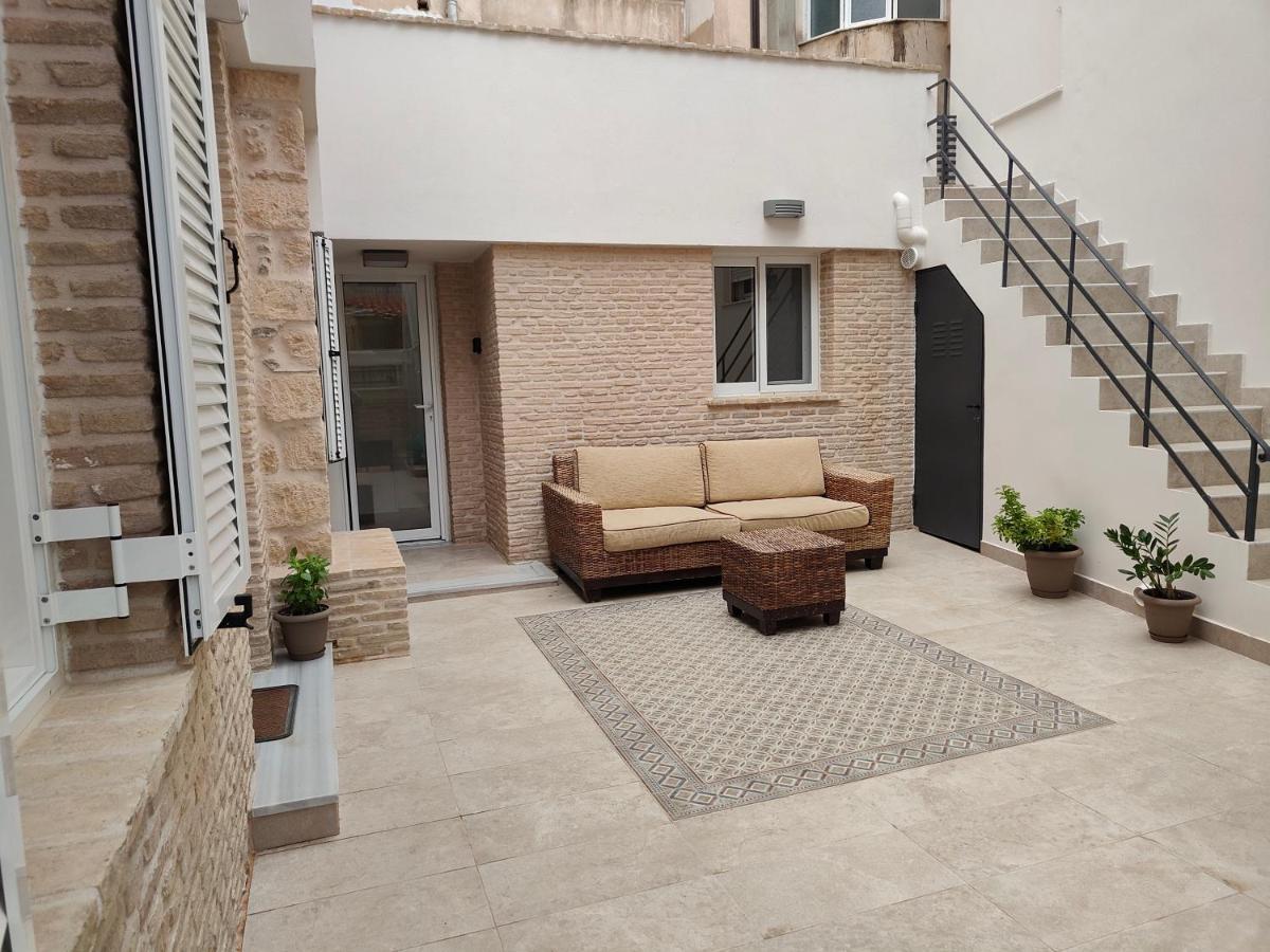 Litseli Appartement Athene Buitenkant foto